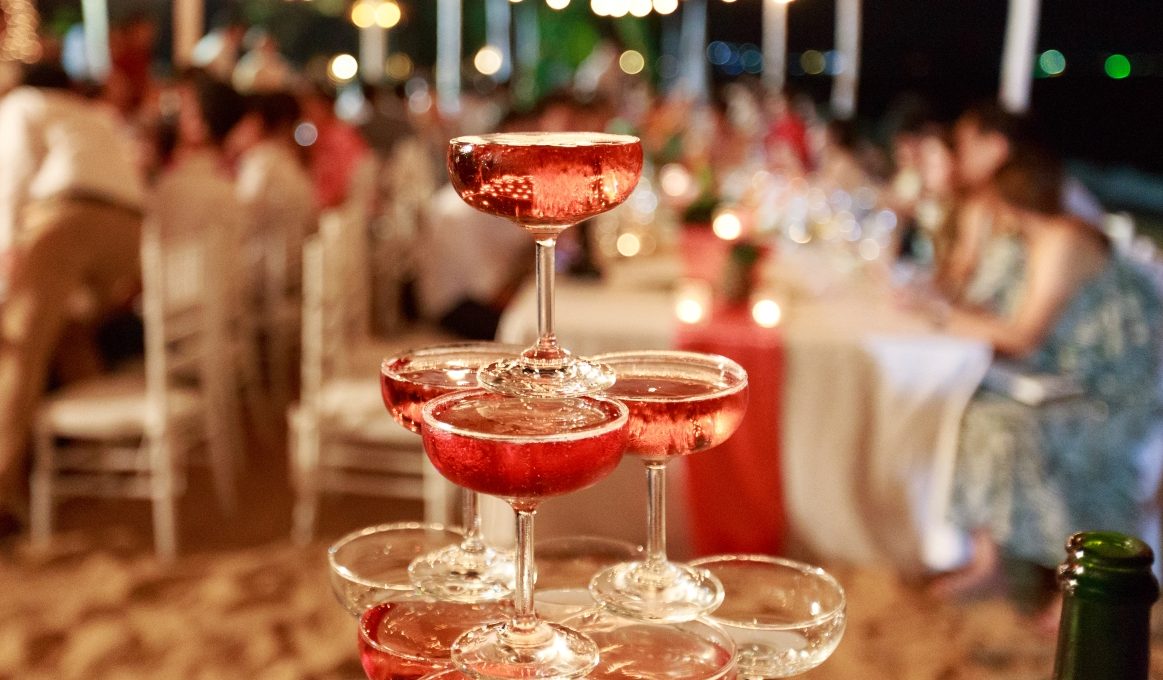 Stirrllc - Mobile Bar in Leavenworth