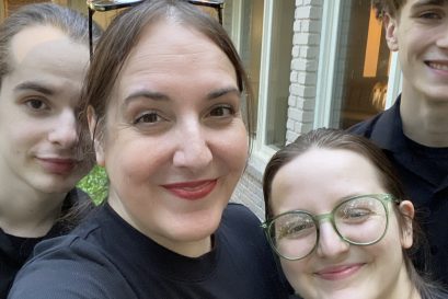 STIRR Event Staffing Team – Seattle Area Family event staffing team in Seattle working a birthday party on Mercer Island